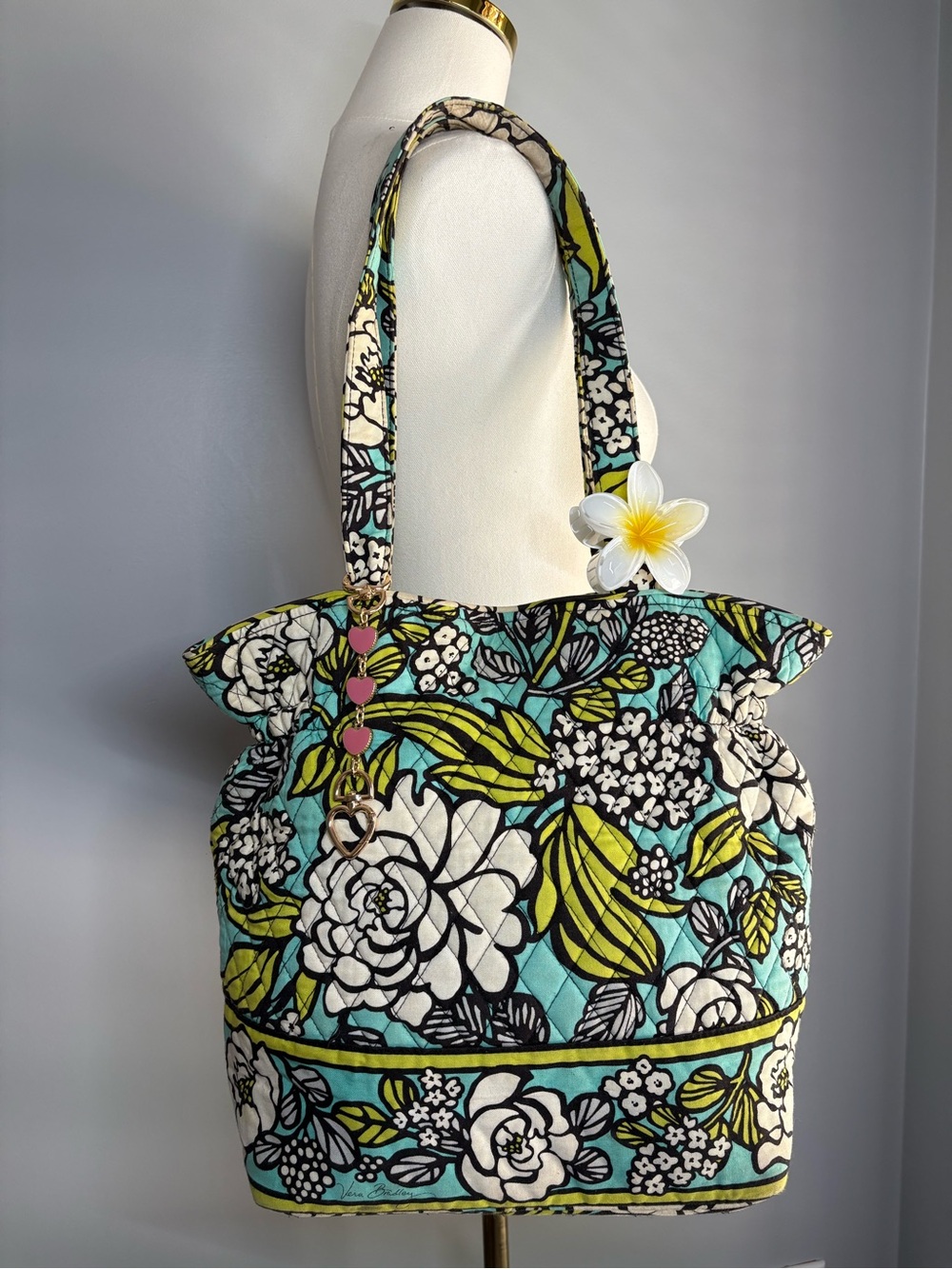 Vera Bradley Y2K Sweet Pleat bag in retired Island Bloom pattern